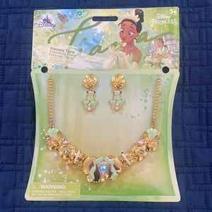 Disney a princess Tiana necklace and earrings